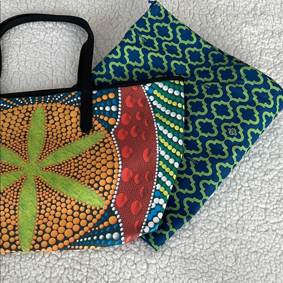 orYANY‎ Vibrant Multicolor Tote with Dust Bag - Picture 11 of 11